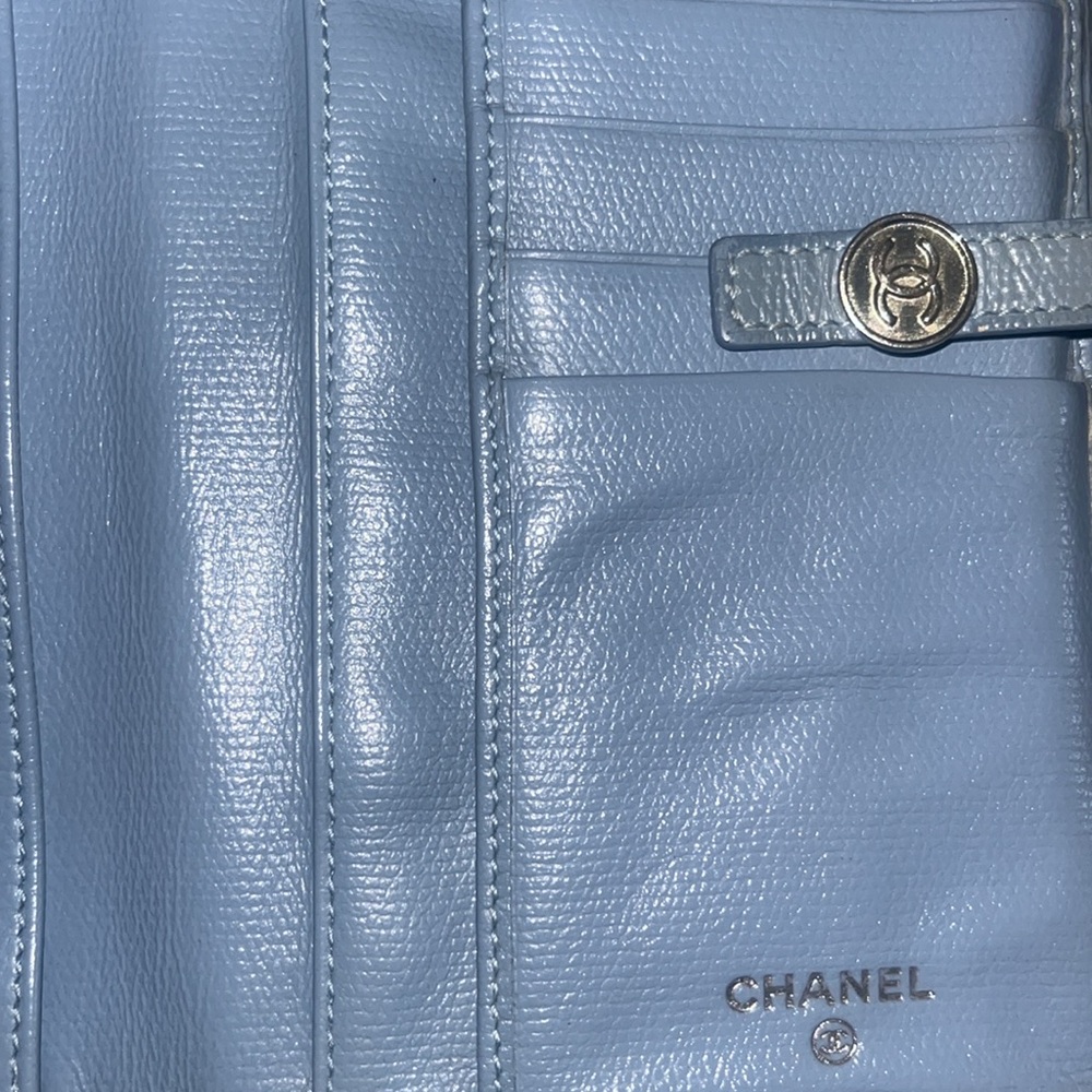 CHANEL Vintage CC Button Long Bifold Wallet Purse Leather Blue Made In Spain EUC - Picture 7 of 16